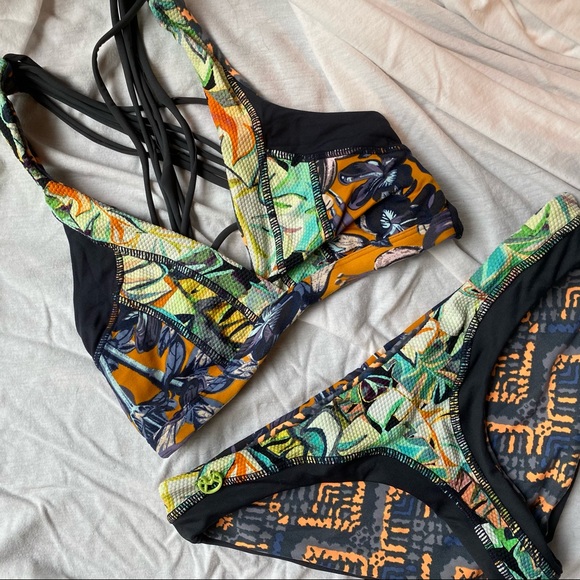 👙✨SET✨👙Maaji Bikini Reversible Strappy SMALL - Picture 11 of 13